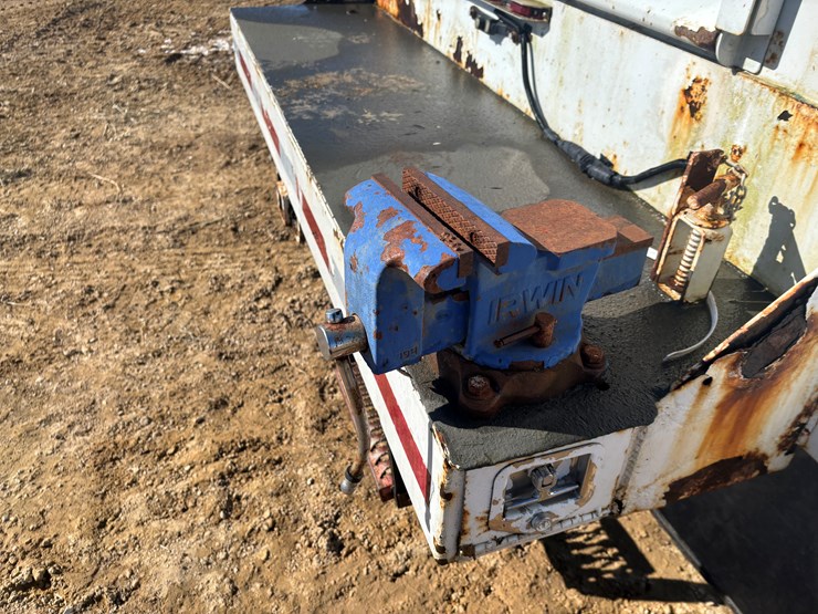 2011-miller-bobcat-225-image-68