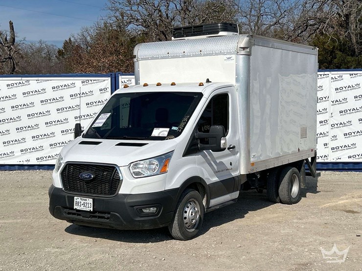 2021-ford-transit-image-1