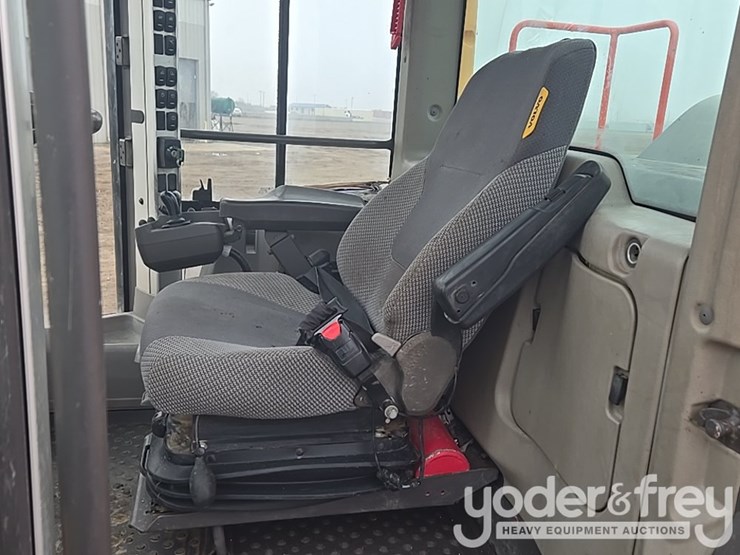 2017-volvo-l110h-image-71