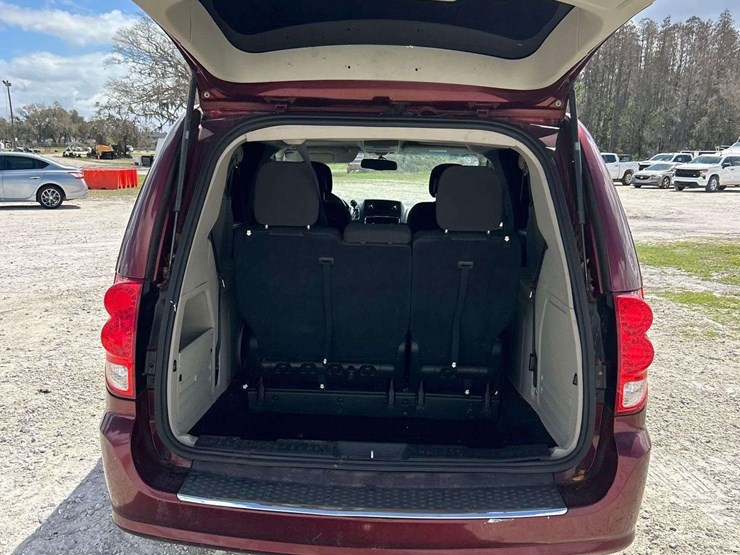 2017-dodge-grand-caravan-image-20