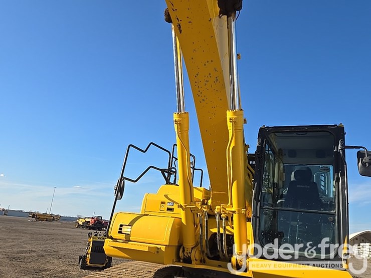 2022-komatsu-pc360-lc-11-image-52