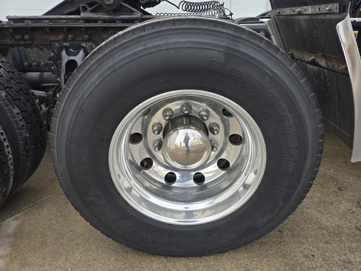 2018-kenworth-t680-image-74