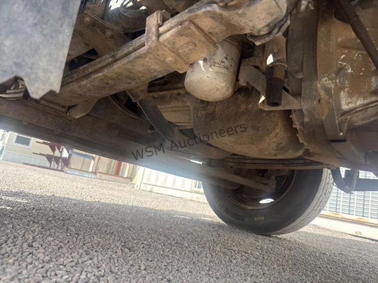 2007-isuzu-nrr-image-31