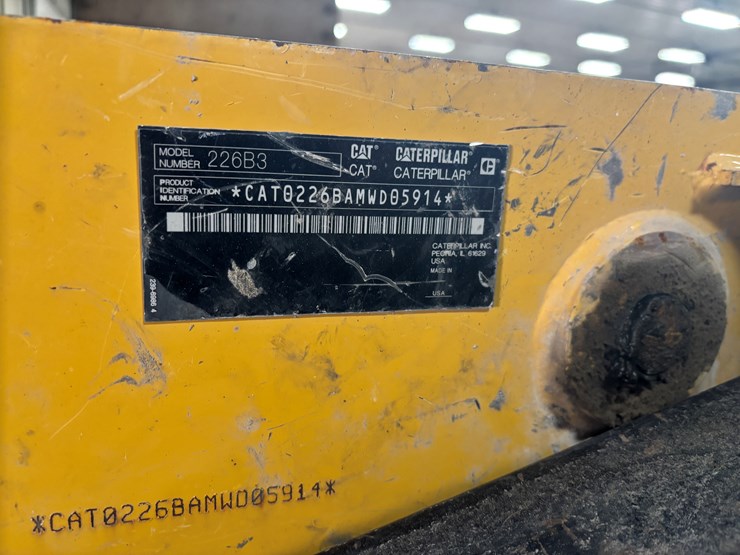 2013-caterpillar-226b3-image-46
