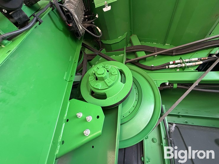 2020-john-deere-s780-image-13