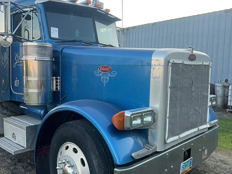 2003-peterbilt-379-image-22