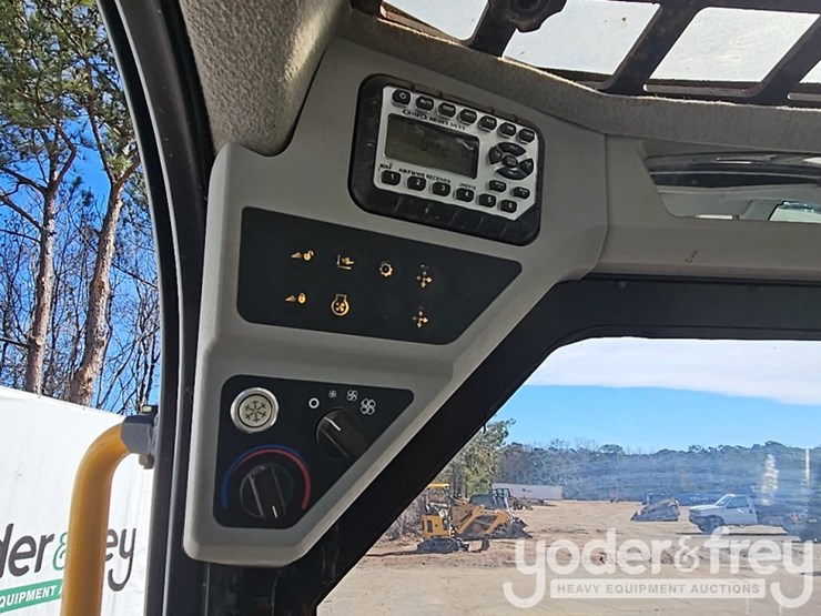 2022-jcb-270t-image-29