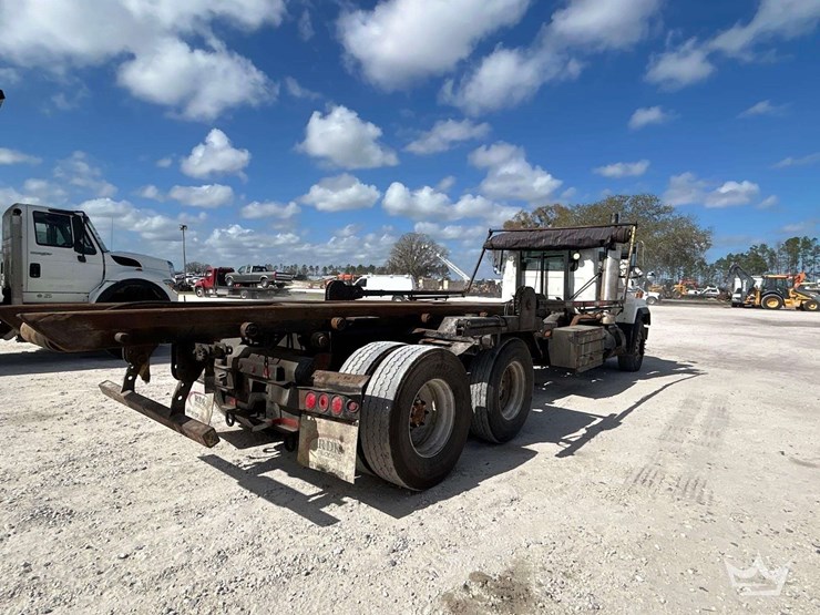 2001-mack-rd688s-image-3