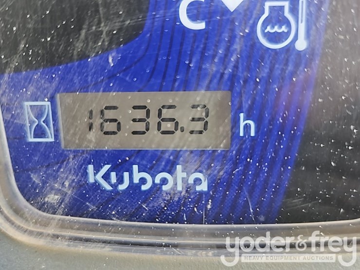 2017-kubota-svl75-2-image-33