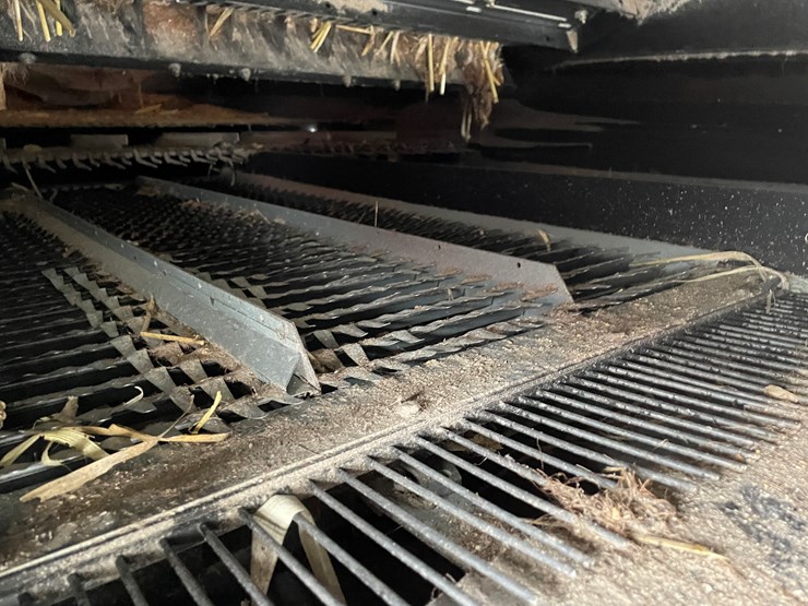 2017-case-ih-7240-image-25