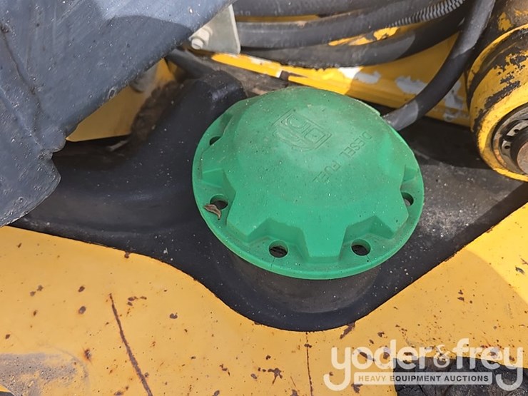 2010-deere-310sj-image-78