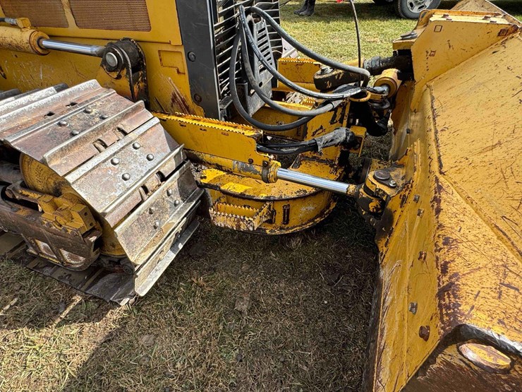 deere-450j-lt-image-2