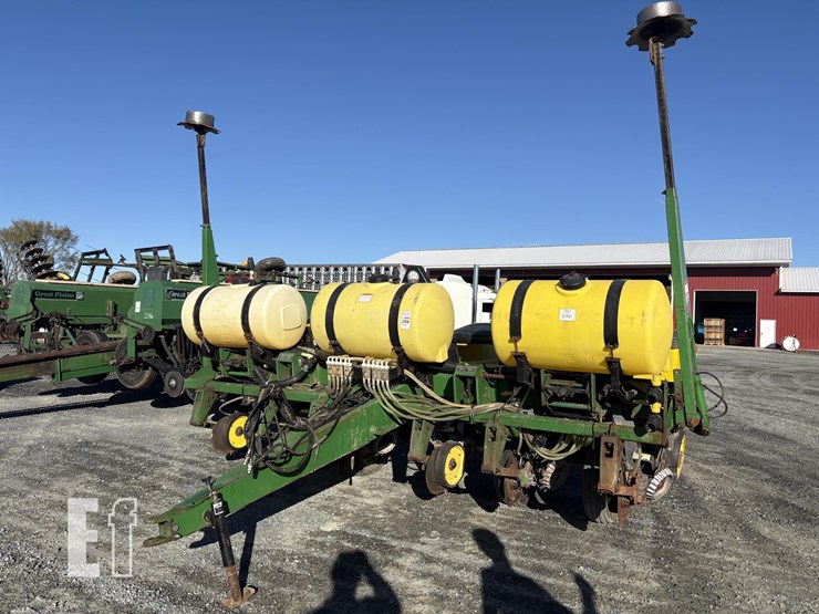 john-deere-7200-image-2