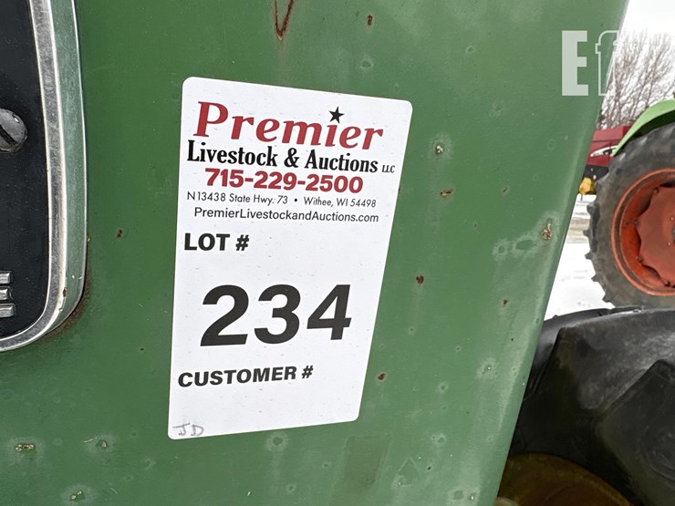 john-deere-2940-image-23