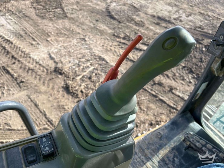 2014-john-deere-350g-hydraulic-excavator-image-19