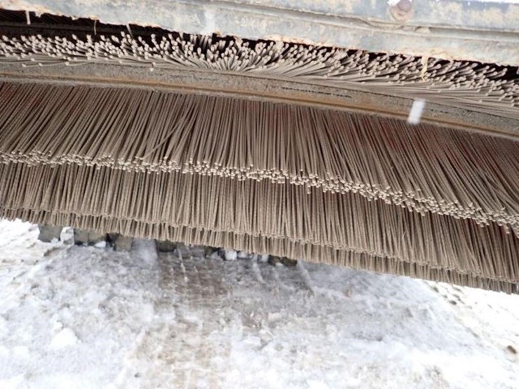 2020-johnston-es351-image-58