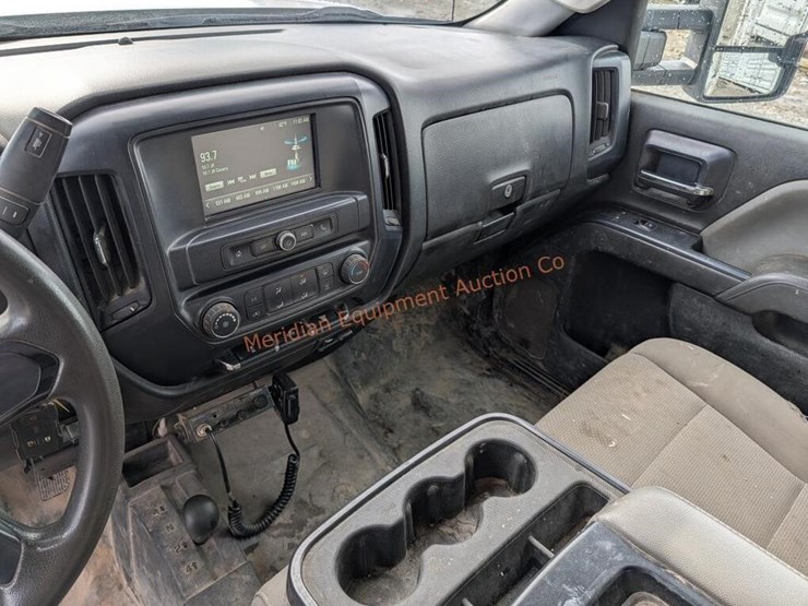 2017-chevrolet-silverado-3500-image-19