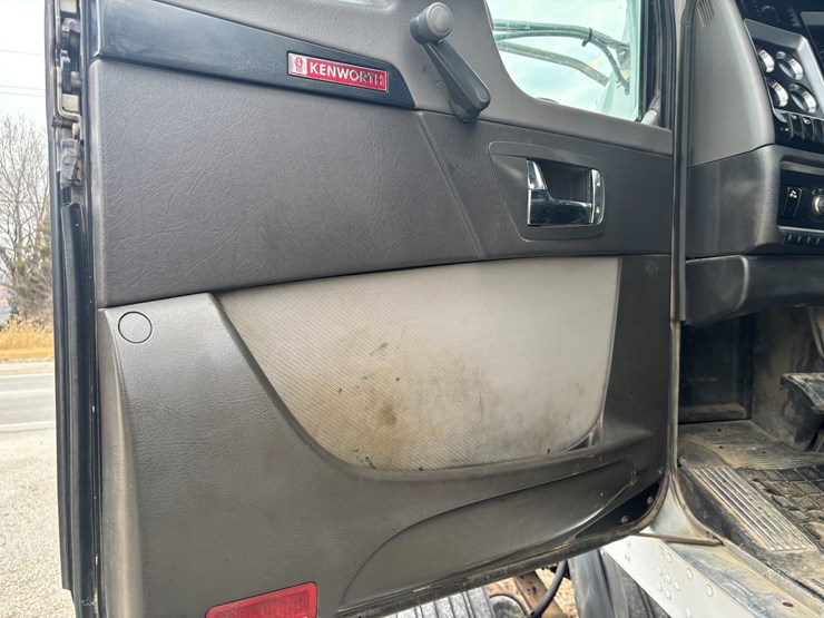 kenworth-t800-image-41