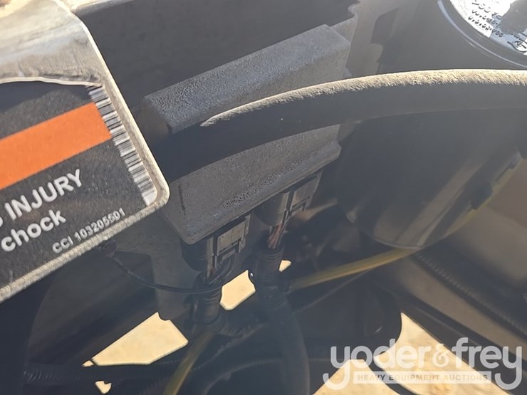 2018-club-car-carryall-300-image-29