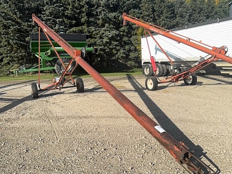 sakundiak-44’x7”-auger-w/10-hp-single-ph-220-baldor-electric-motor,-equipped-with-12-v-lift-￼-image-3
