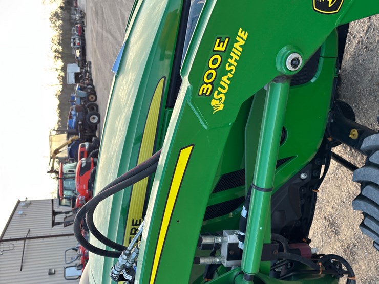 2022-john-deere-3025e-image-21