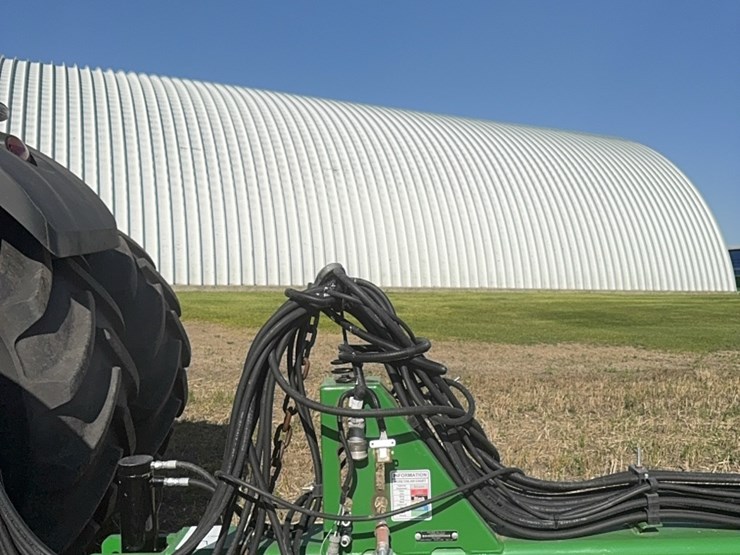 2023-john-deere-h-image-39