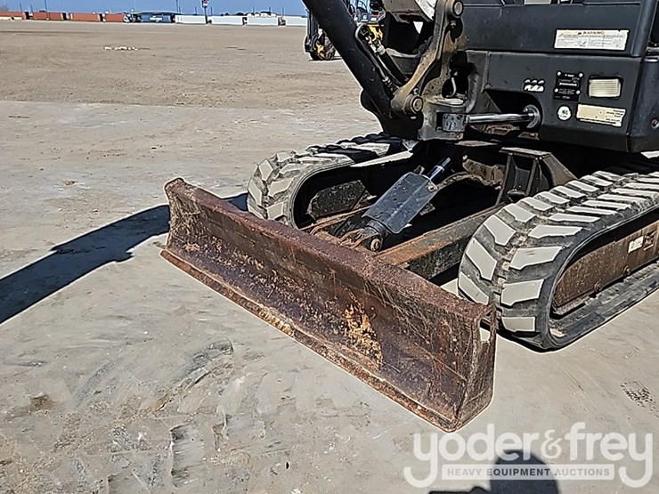 2013-bobcat-e42-image-14