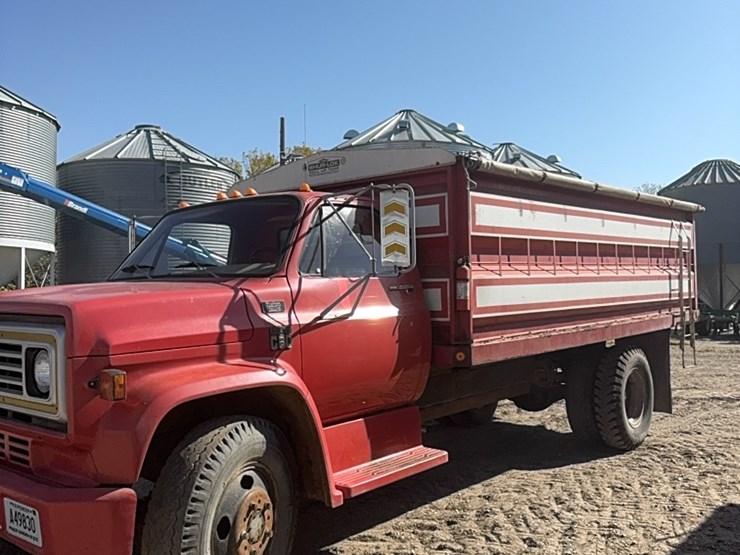 chevrolet-c60-image-1