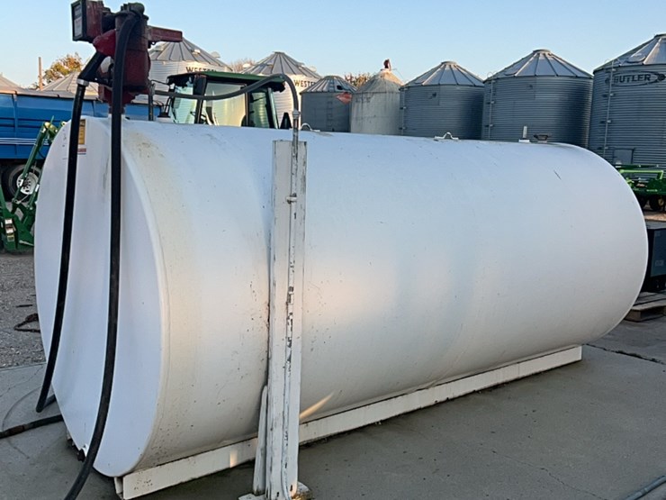 2000-gallon-fuel-tank-with-fill-rite-heavy-duty-high-output-pump-image-42