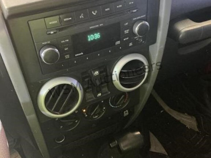 2009-jeep-wrangler-image-16