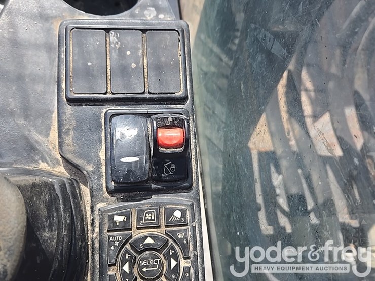 2017-volvo-ec350el-image-83