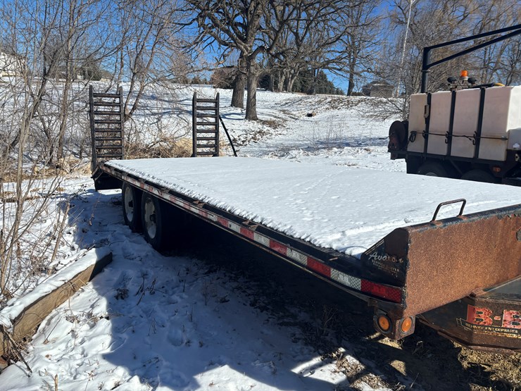 #2272-•-b-&-b-26'-equipment-trailer-image-6