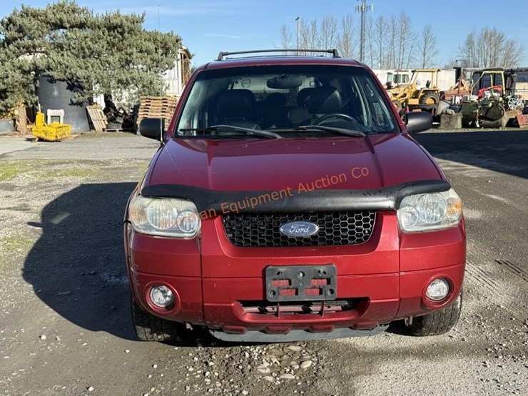 2005-ford-escape-image-8
