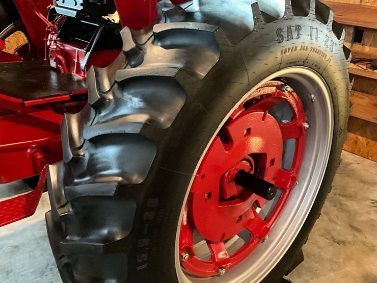 1969-farmall-656-image-16