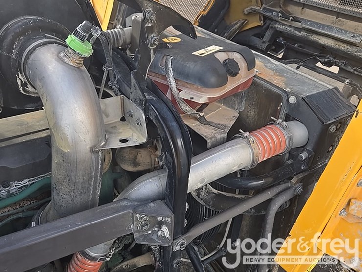 2014-volvo-l150h-image-57