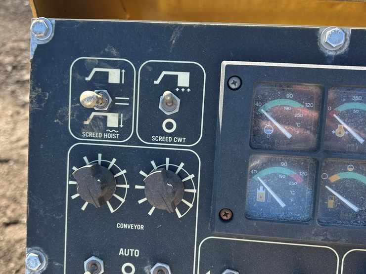 caterpillar-ap-650b-image-50