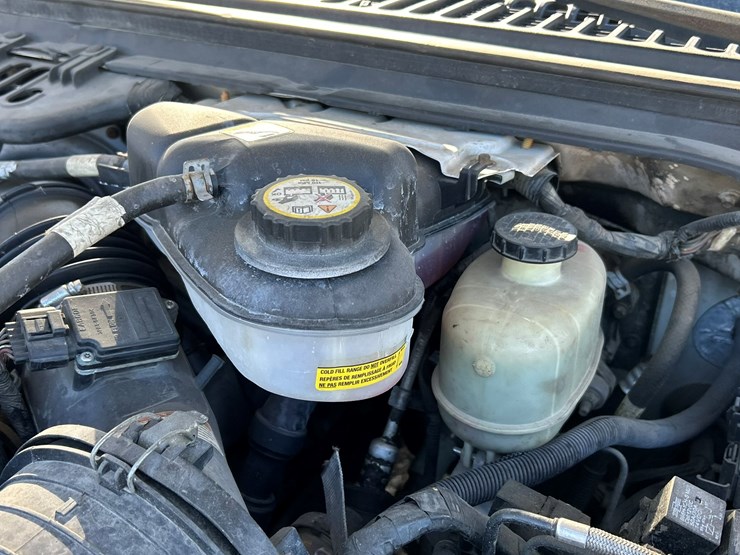 2005-ford-f550-image-55