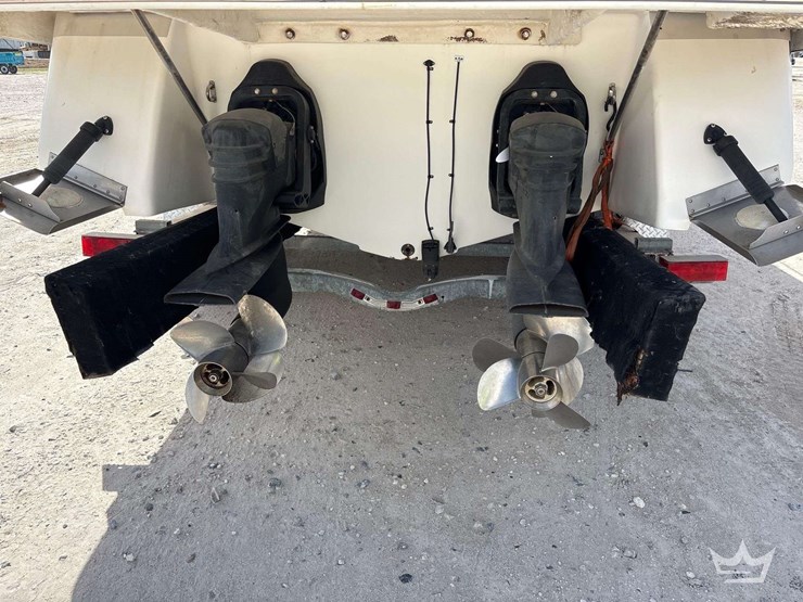 2007-regal-30-express-cruiser-boat-with-t/a-trailer-image-62