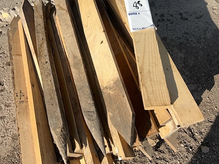 large-pile-of-wooden-stakes-image-8