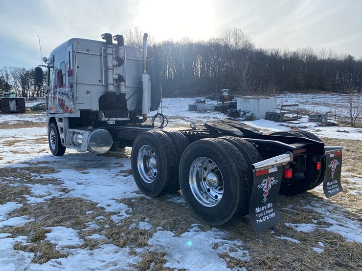 2003-freightliner-argosy-image-9