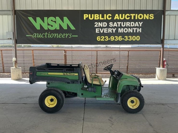 2014-john-deere-gator-image-1