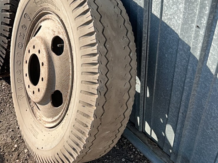 spare-tire-for-grain-truck-9.0-0–20-image-9