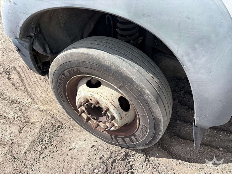 2011-ford-f450-image-18