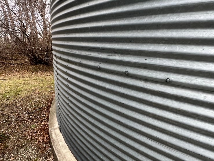 lot-25.-5,000-bu.-grain-bin-to-be-moved,-bin-fan-included,-motor-needs-some-work,-single-phase-(bin-3)-image-15