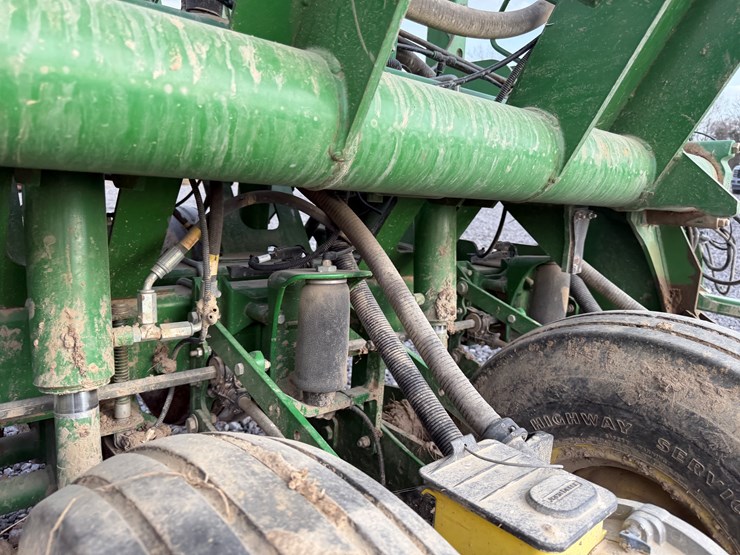 john-deere-1790-image-104