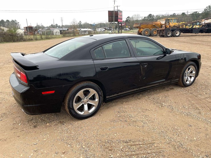 2012-dodge-charger-4-door-sedan-(217,933-miles)-image-3
