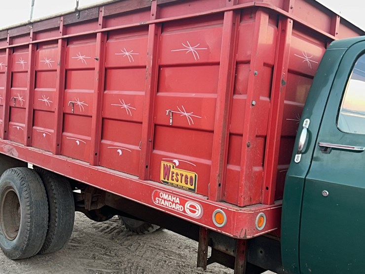 1975-chevrolet-c60-image-24