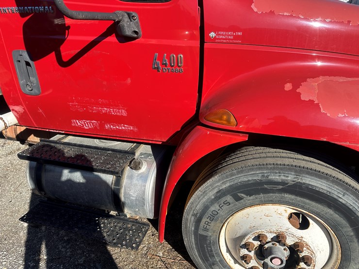 2002-international-4400-sba-image-12