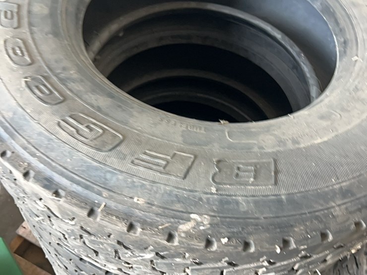 set-of-eight-truck-tires,-size-is-275/80/r-22.5,-all-are-excellent-shape-image-15