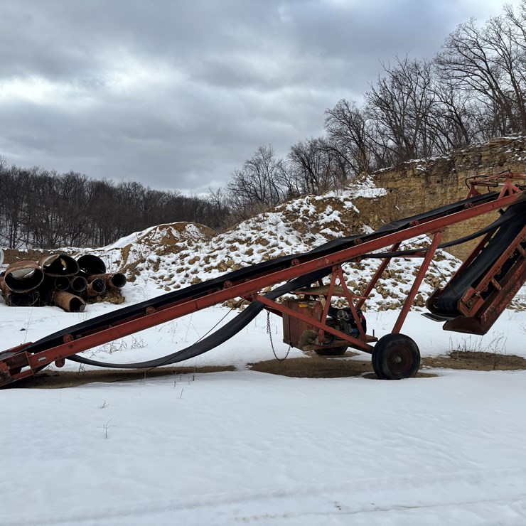 #2278 • Ray-Man 30' Towable Conveyor